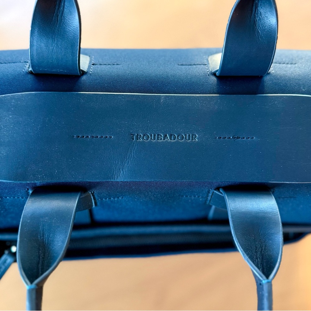 Troubadour Daytripper Carry All In Navy - image 3